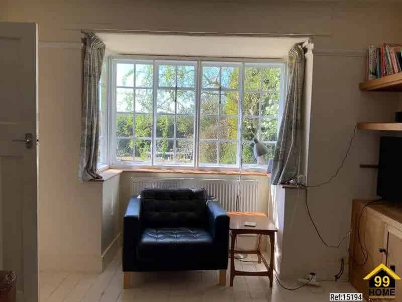 3 Bed Semi-Detached House for Sale in West Sussex