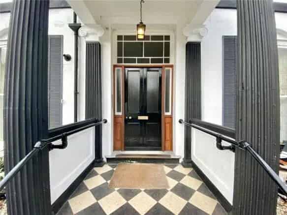1 Bedroom Apartment for Sale