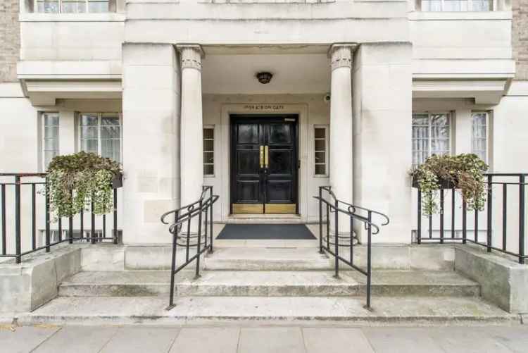 Refurbished 2-Bedroom Flat near Hyde Park