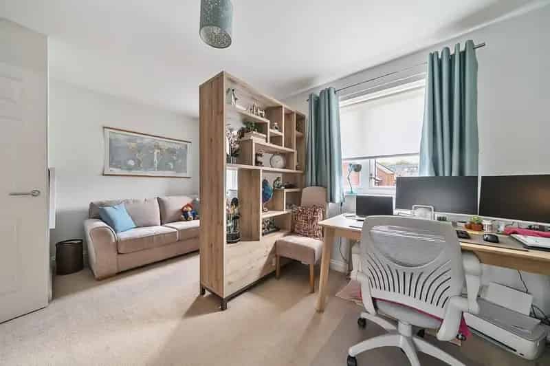 2 Bed House for Sale in Oakridge Basingstoke