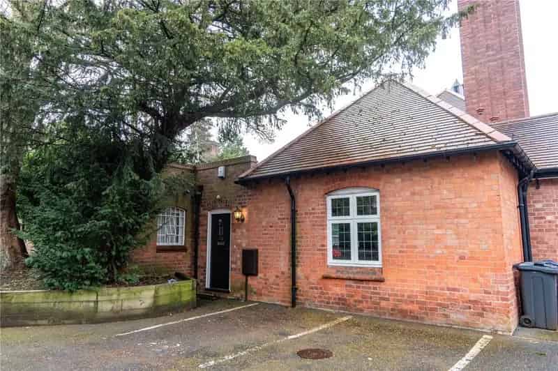 1 Bedroom Apartment for Sale