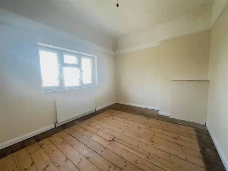 3 Bed Semi-Detached House For Sale