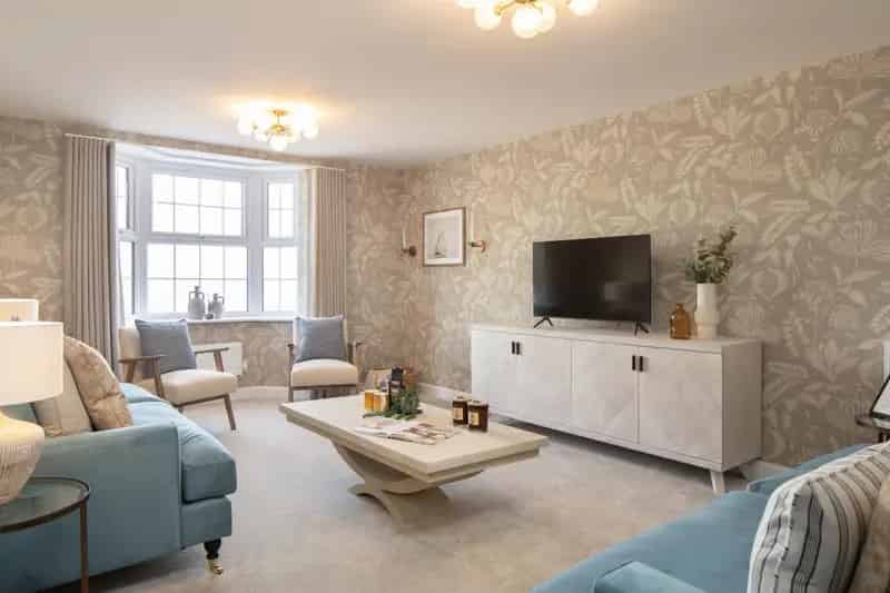 4 Bed House for Sale - Stylish Family Home