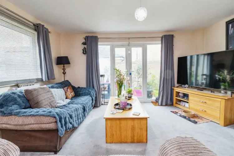 Three Double Bedroom Family Home Redhouse Park