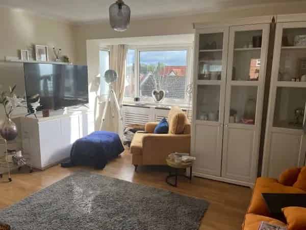 1 Bed Flat First Floor Quiet Block Lovely Neighbours Extra Room