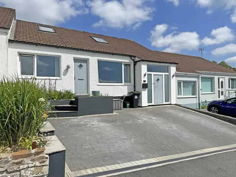 3 Bedroom Terraced Bungalow for Sale