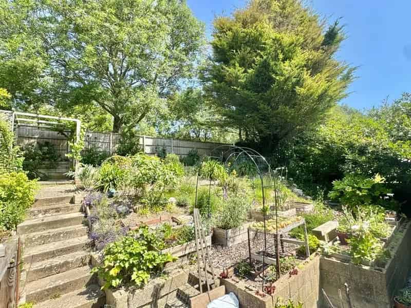 5 Bedroom Semi Detached House Folkestone CT19