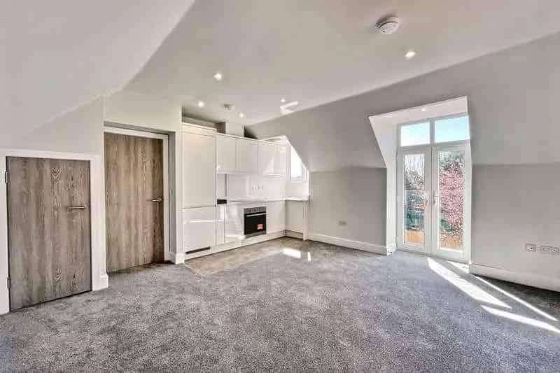 2 Bed Flat for Sale Stunning Newly Converted Apartment