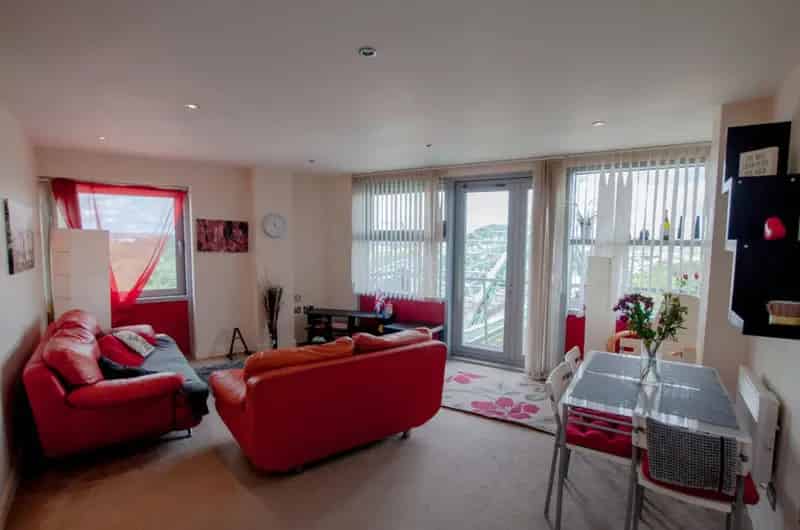 2 Bedroom Flat to Rent