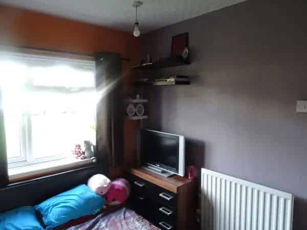 Ground Floor Maisonette Near Shops and Schools