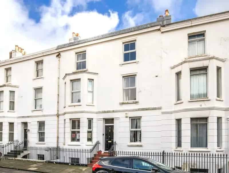 5 Bedroom Victorian Terraced House For Sale