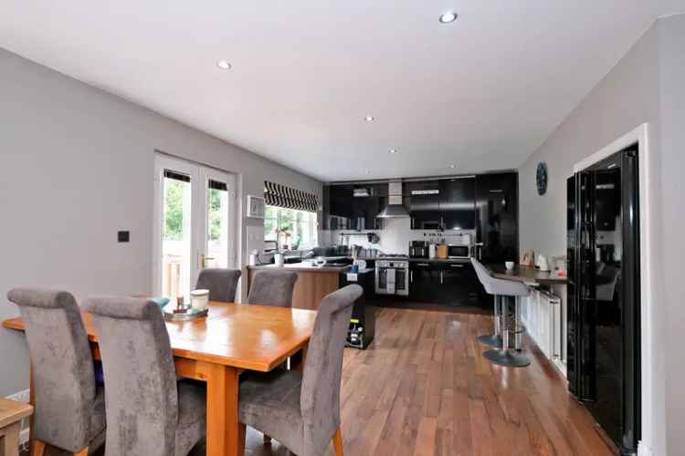 4 Bedroom Detached House in Blackburn