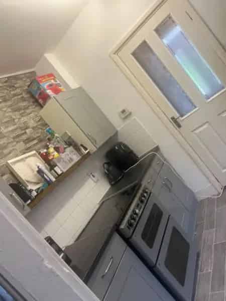 Big 2 Bedroom House Near Shops and Schools