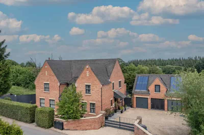 6 Bedroom Detached House for Sale Cliffords Mesne Newent