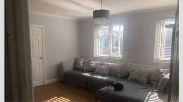 2-Bed Flat Kew Private Garden Near Transport Schools