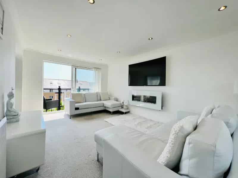 5 Bedroom House For Sale Sea Views Hythe