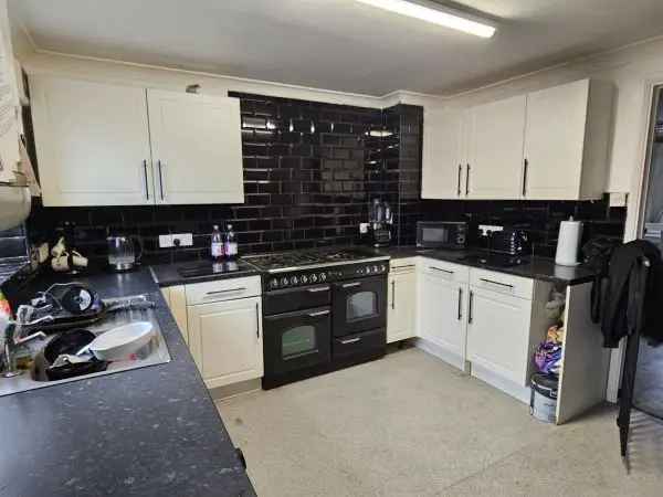 House For Rent in Arun, England