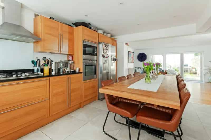 4 Bedroom Townhouse for Sale in Lynden Gate