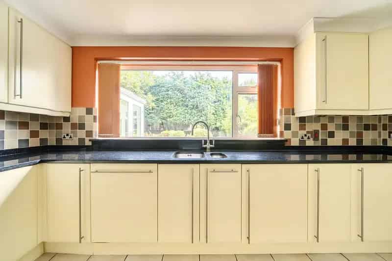 Detached House for sale with 5 bedrooms, Firs Road, Kenley