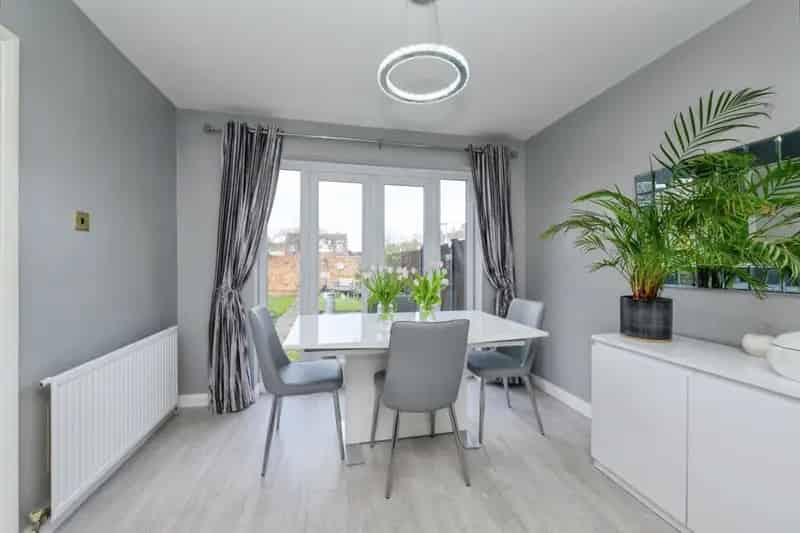 3 Bed Semi Detached House Ranworth Avenue