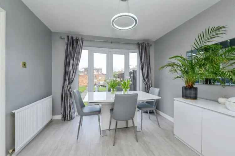 3 Bed Semi Detached House Ranworth Avenue