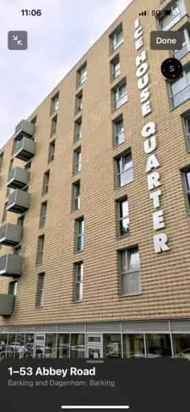 New 1 Bedroom Flat with Balcony 3rd Floor Lift Access