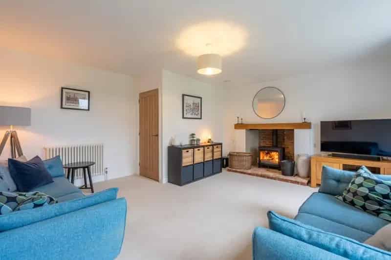 4 Bedroom Farmhouse Catfield Recently Renovated