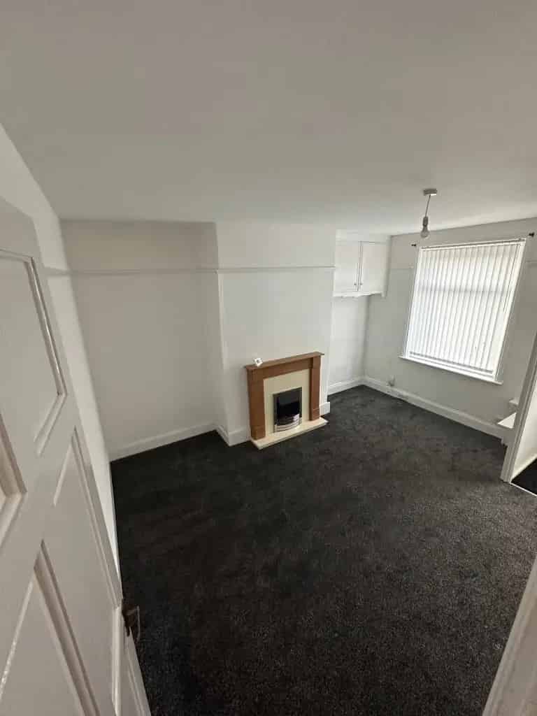 3 Bedroom Terraced House Popular Location