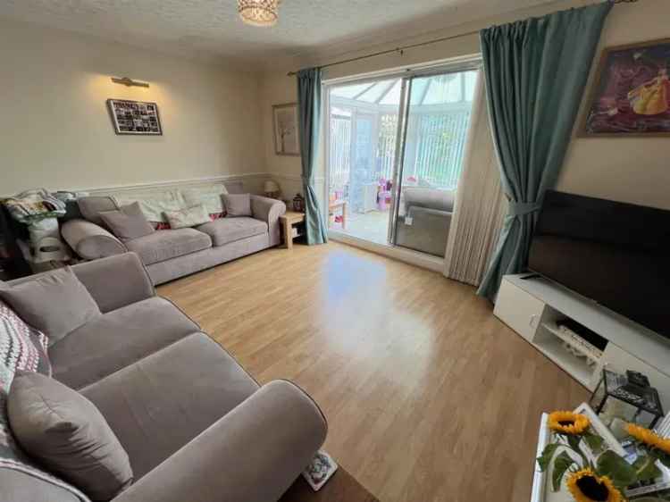 3 Bedroom Semi-Detached House For Sale Near Stourbridge