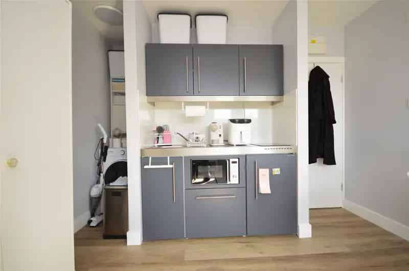 Studio Apartment to Rent - Excellent Condition