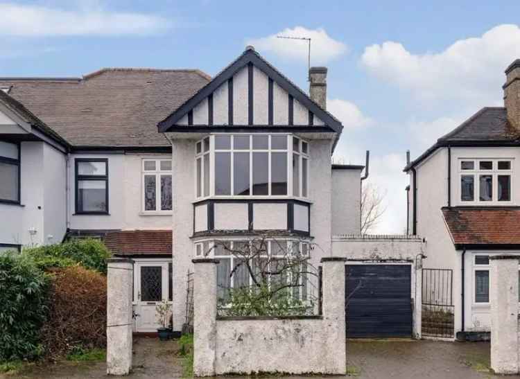 Spacious 4-Bedroom Family Home with Garden Garage and Parking