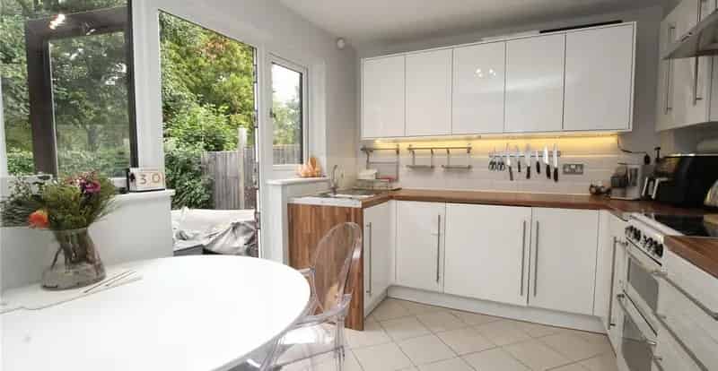 2 bedroom house for sale
