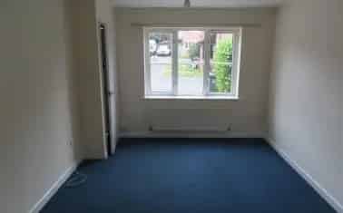 2 Bed House with Parking and Garden - Available Now