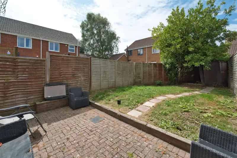 3 Bed House For Sale - No Onward Chain