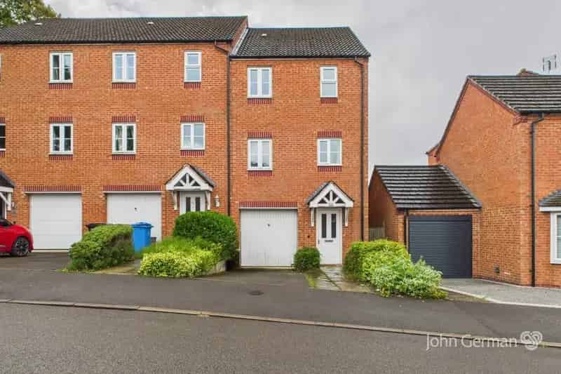 3 Bedroom Townhouse for Sale near Derby City Centre
