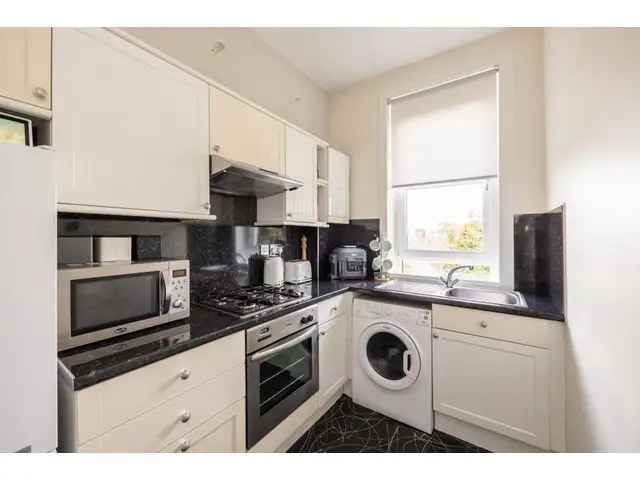 1 Bedroom Flat for Sale in Bonnyrigg