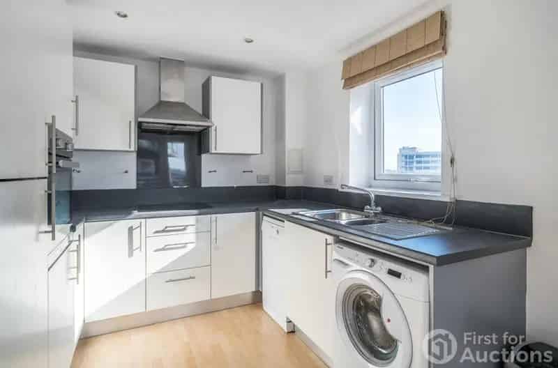 1 Bedroom Apartment for Sale Near Basingstoke Station