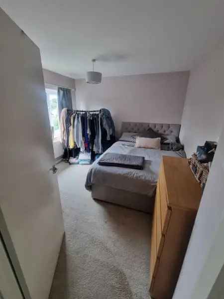 House For Rent in Surrey Heath, England