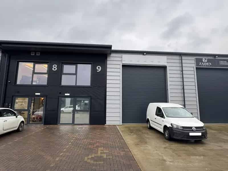 Light Industrial Warehouse Unit Yaxley Eagle Business Park