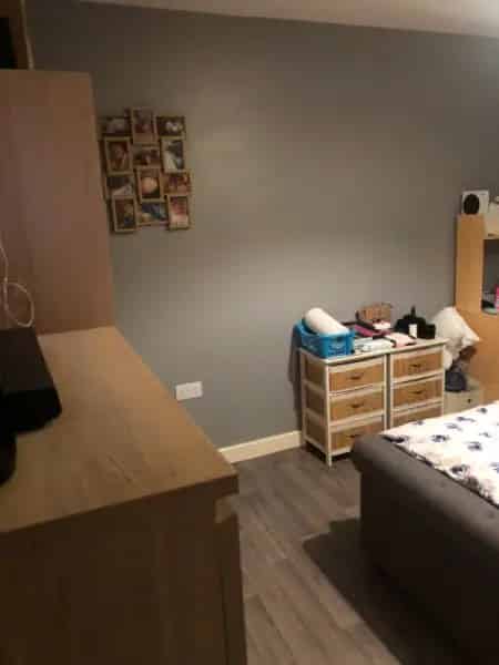 Flat For Rent , Moorend, England