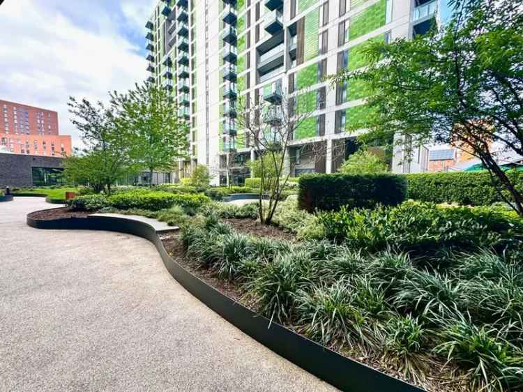 2 bedroom  Flat to rent, Salford, Greater Manchester, M3
