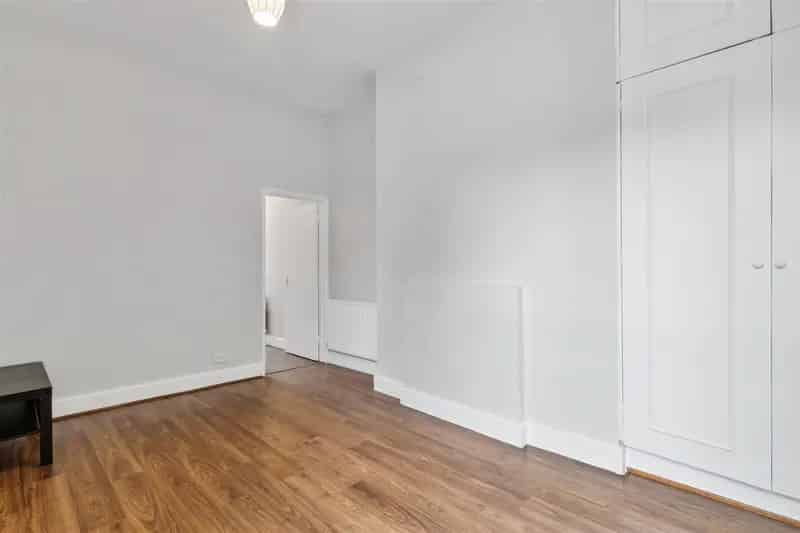 0 Bedroom Flat House to Rent in Brixton