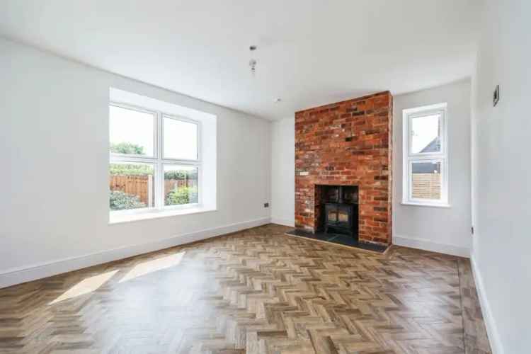 Stunning Family Home Eastwood Four Bedrooms Two En-Suites