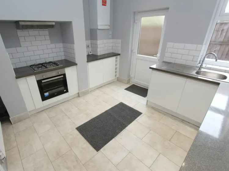 Flat For Sale in Nottingham, England