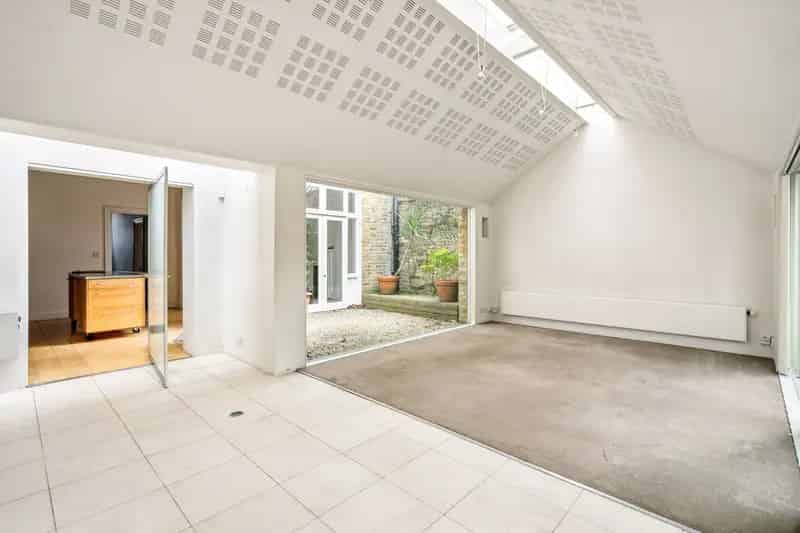 5 Bedroom Terraced House for Rent East Sheen Avenue