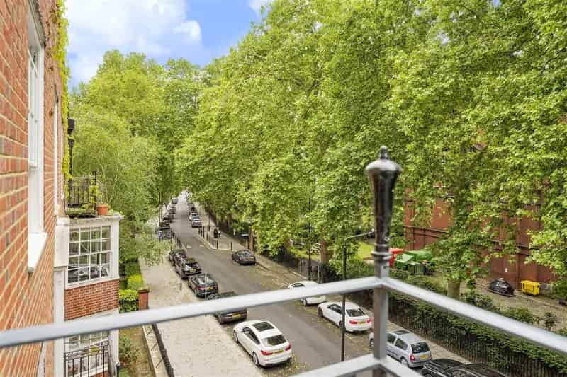 2 Bedroom Apartment For Sale in Historic Mulberry House
