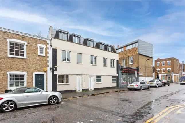 Six Apartment Block for Sale Highbury N5
