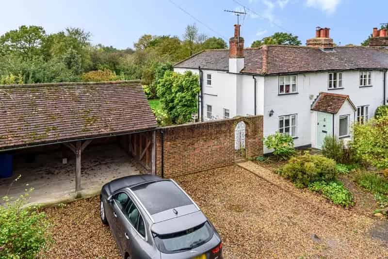 4 Bedroom Character Cottage Holyport Family Home Near Holyport College