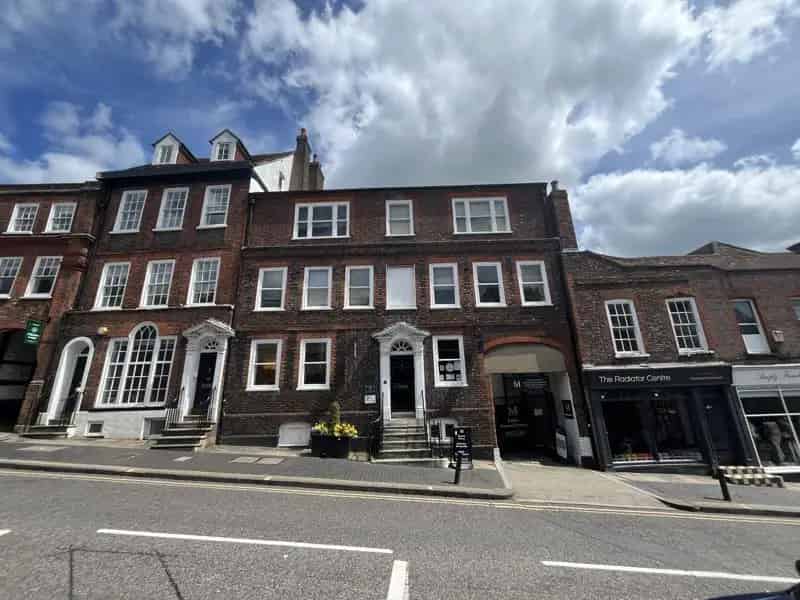 City Center Office Space 3 Rooms Parking Available