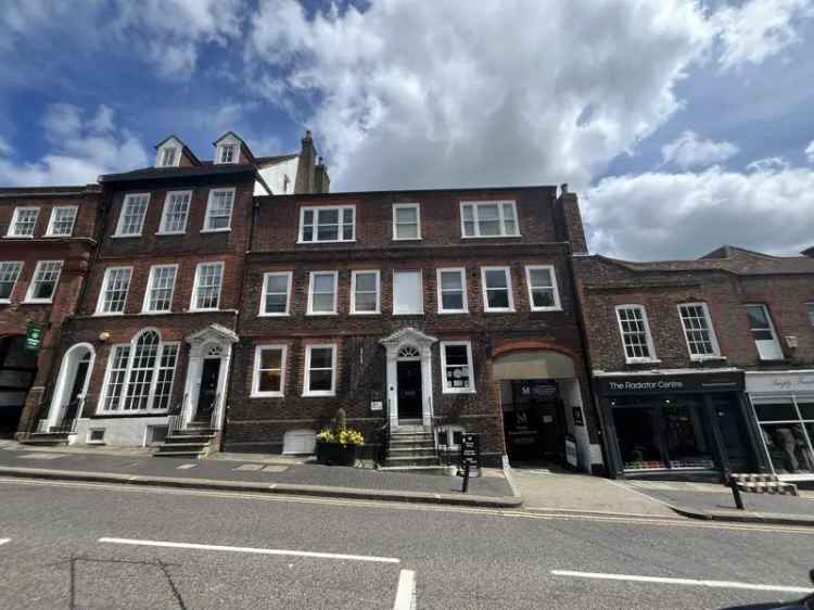 Commercial property For Rent in 5, Holywell Hill, St Albans, England